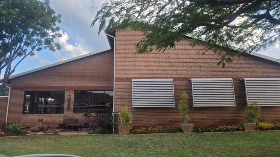 2 Bedroom Property for Sale in Montana Park Gauteng