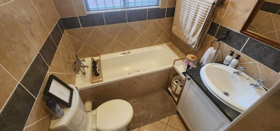 2 Bedroom Property for Sale in Boardwalk Gauteng