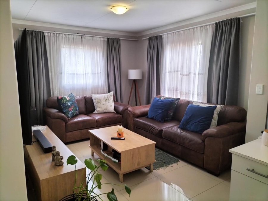 3 Bedroom Property for Sale in Clayville Gauteng