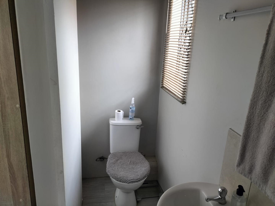 3 Bedroom Property for Sale in Clayville Gauteng