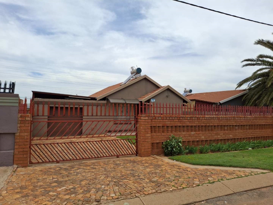 3 Bedroom Property for Sale in Ennerdale Gauteng