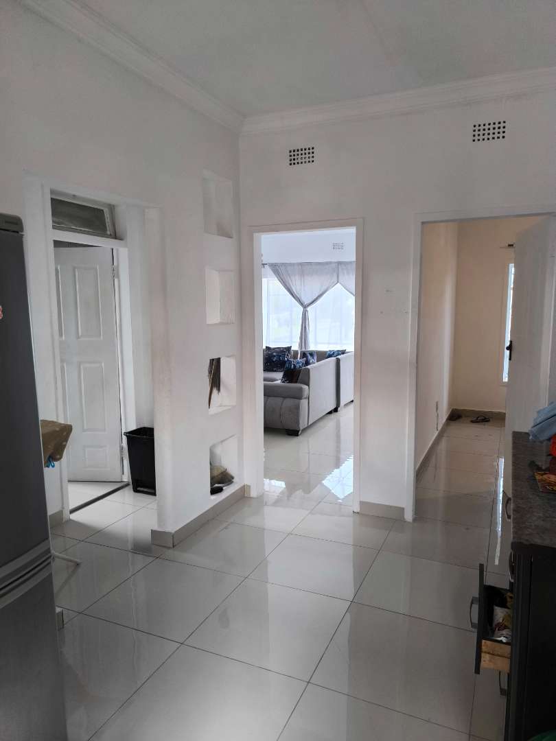 2 Bedroom Property for Sale in Roseacres Gauteng