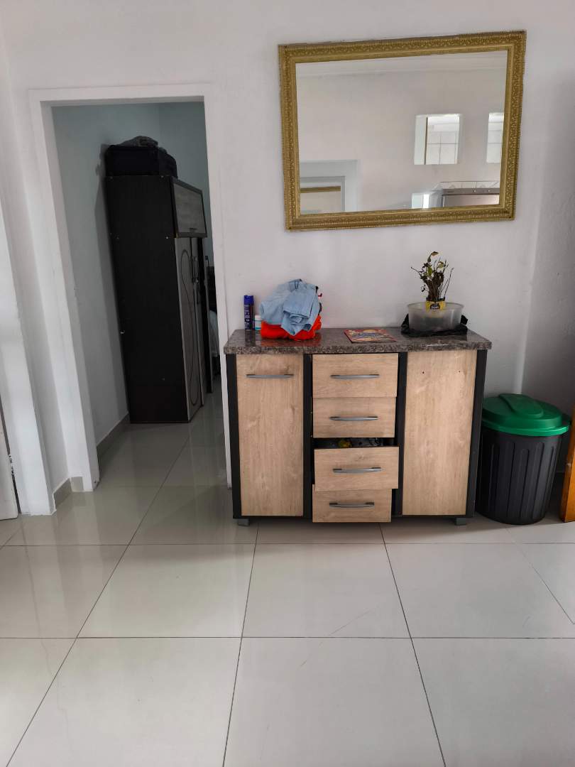 2 Bedroom Property for Sale in Roseacres Gauteng