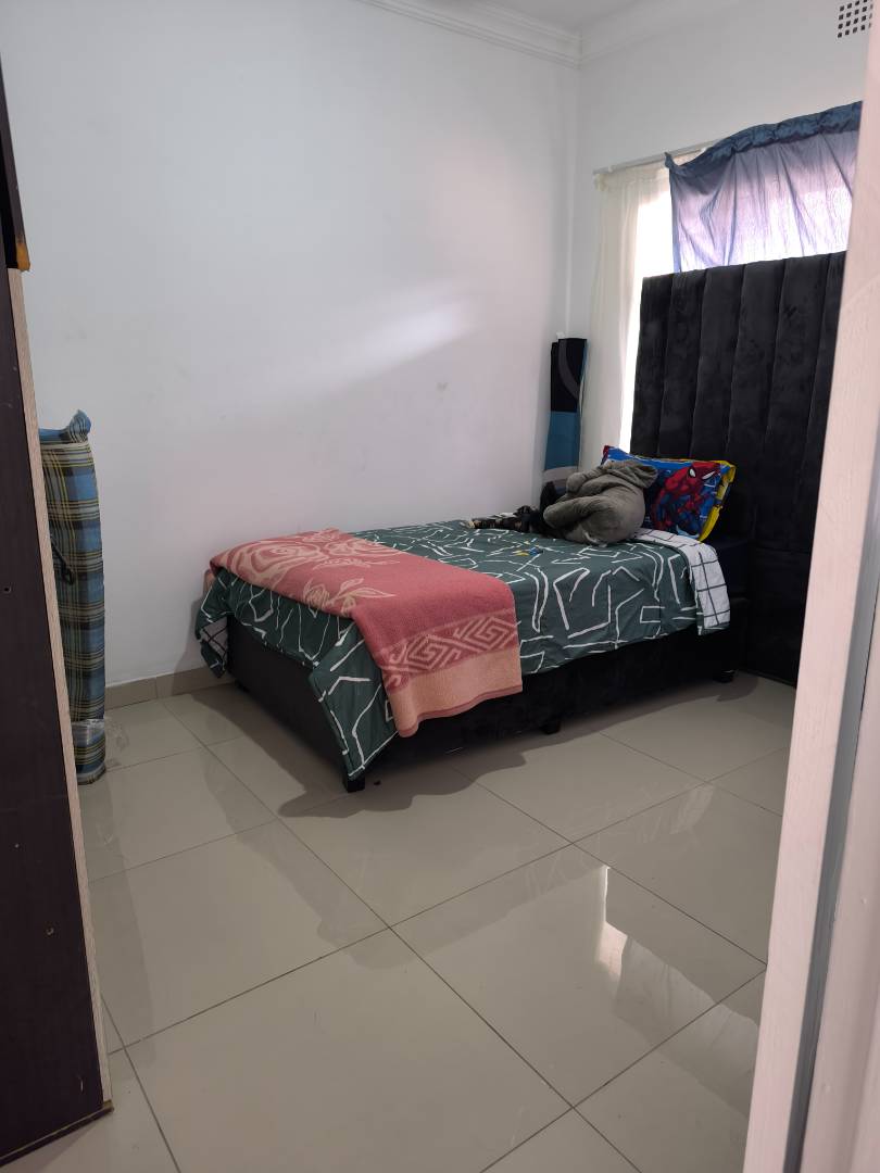 2 Bedroom Property for Sale in Roseacres Gauteng