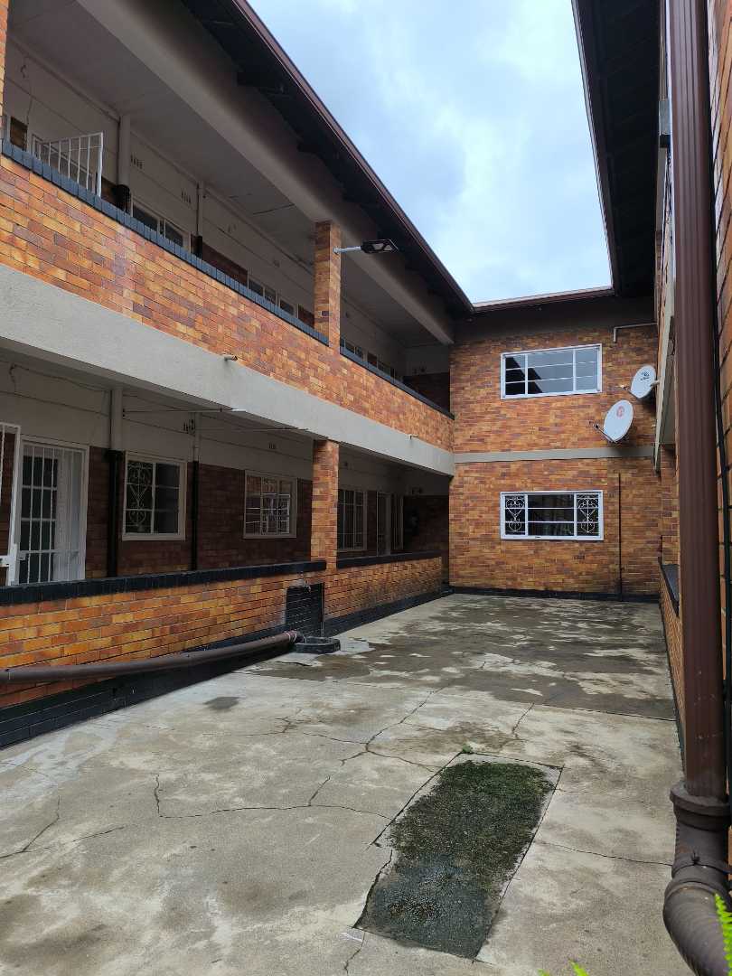 2 Bedroom Property for Sale in Roseacres Gauteng