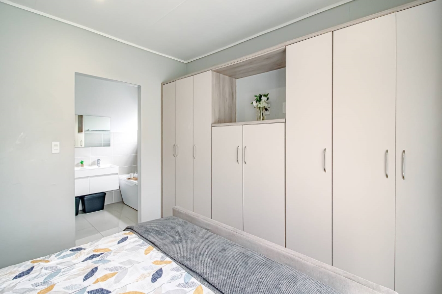 3 Bedroom Property for Sale in Rooihuiskraal North Gauteng