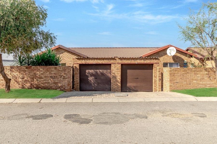 2 Bedroom Property for Sale in Honeypark Gauteng