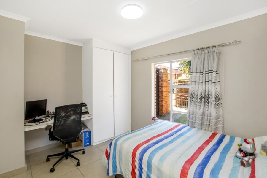 2 Bedroom Property for Sale in Honeypark Gauteng