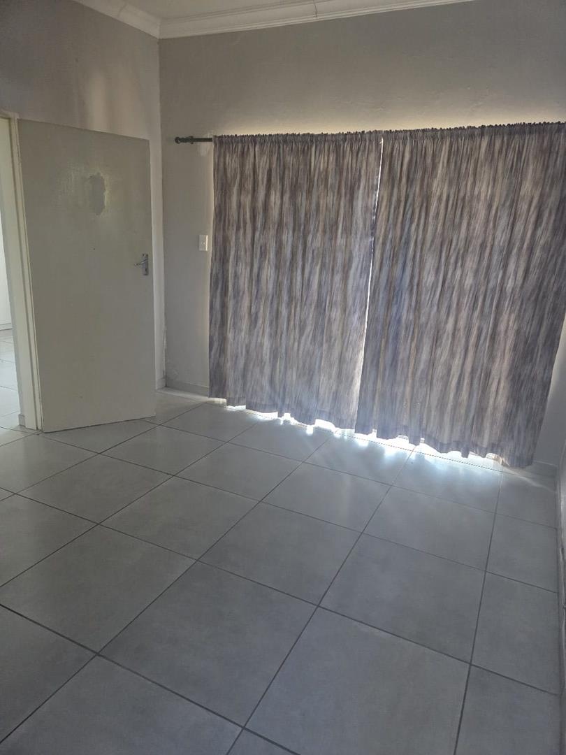 3 Bedroom Property for Sale in Mountain View Gauteng