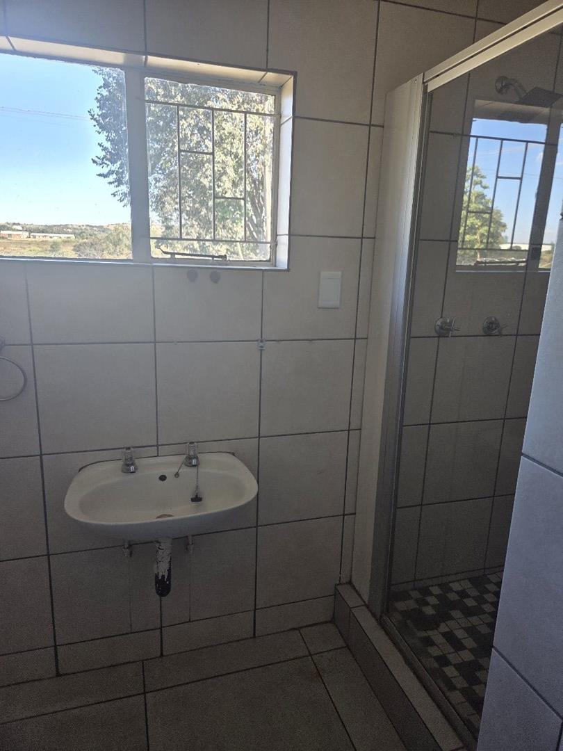 3 Bedroom Property for Sale in Mountain View Gauteng