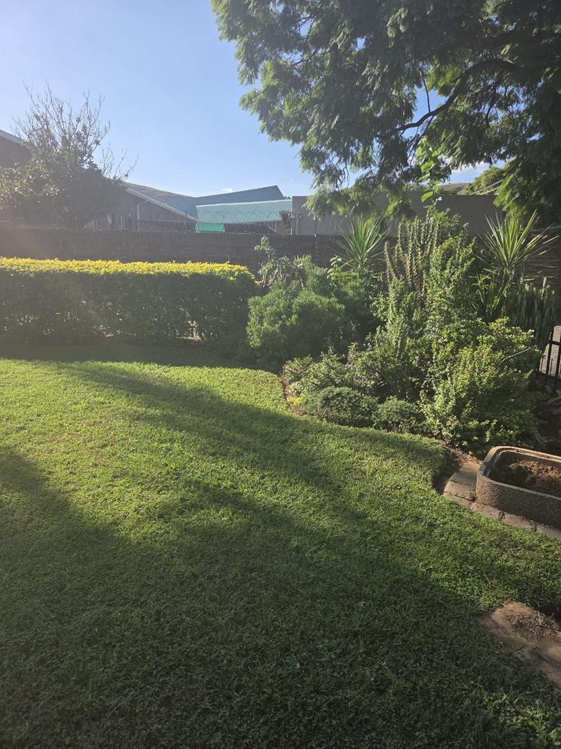 3 Bedroom Property for Sale in Mountain View Gauteng