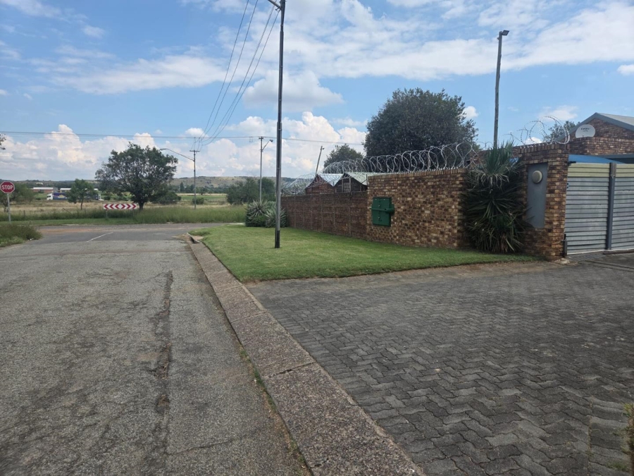 3 Bedroom Property for Sale in Mountain View Gauteng