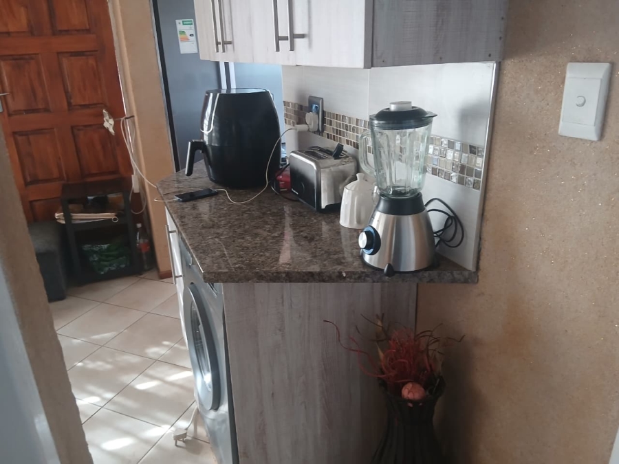 2 Bedroom Property for Sale in Modderbee Gauteng