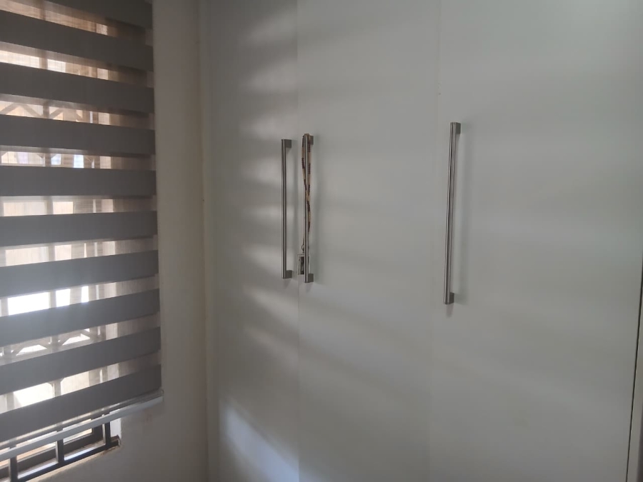 2 Bedroom Property for Sale in Modderbee Gauteng