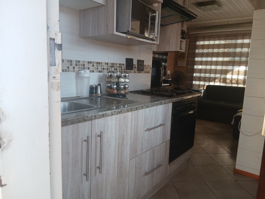 2 Bedroom Property for Sale in Modderbee Gauteng