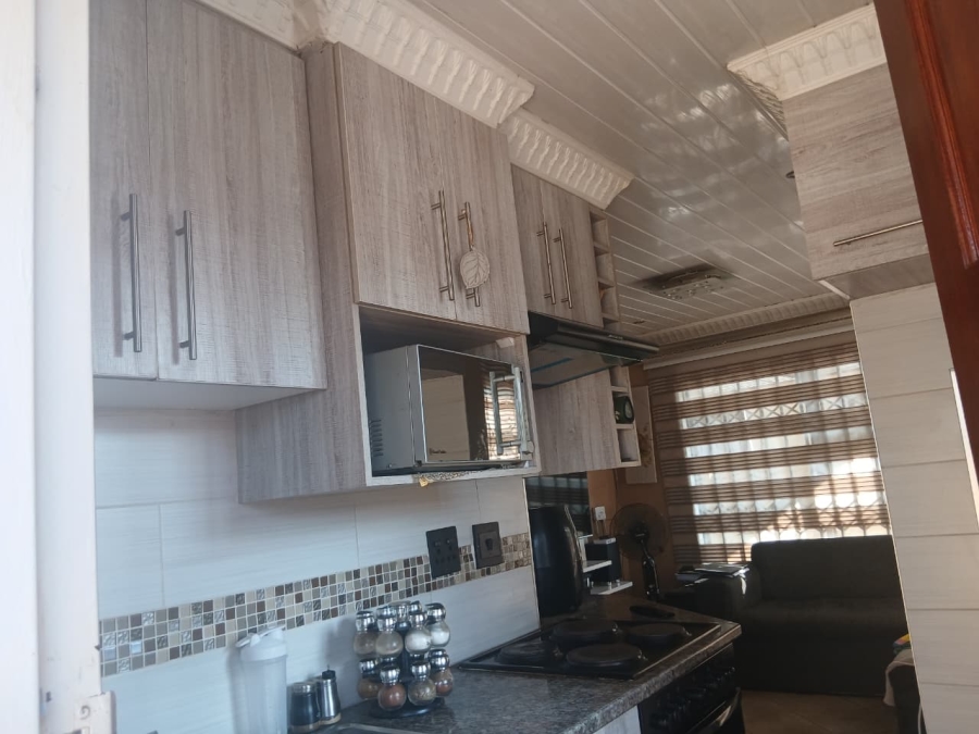 2 Bedroom Property for Sale in Modderbee Gauteng