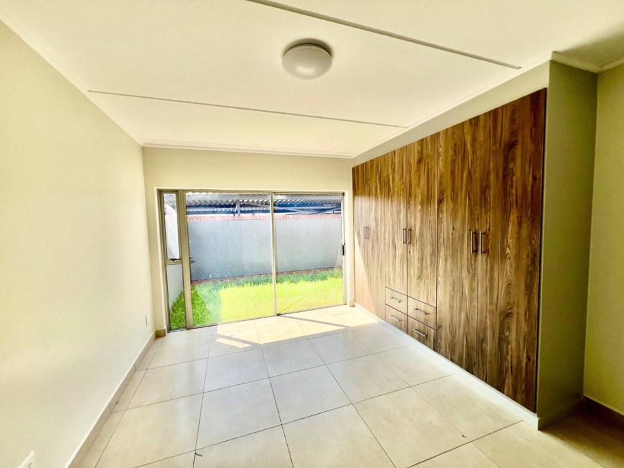 2 Bedroom Property for Sale in Linbro Park Gauteng