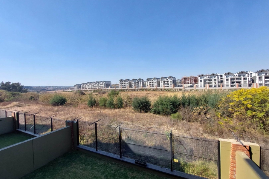 To Let 3 Bedroom Property for Rent in Waterfall Gauteng