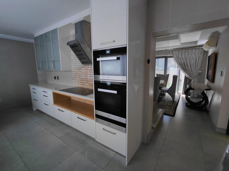 To Let 4 Bedroom Property for Rent in Roodekrans Gauteng