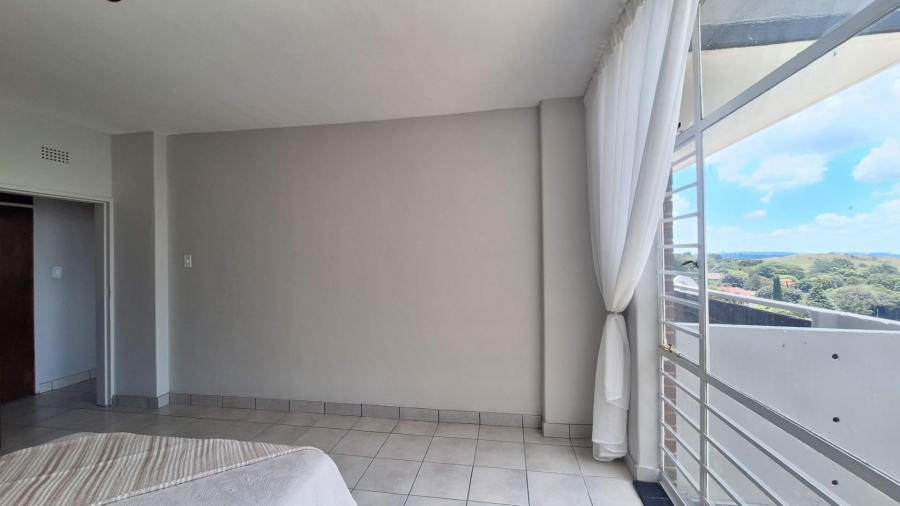 To Let 2 Bedroom Property for Rent in Constantia Kloof Gauteng