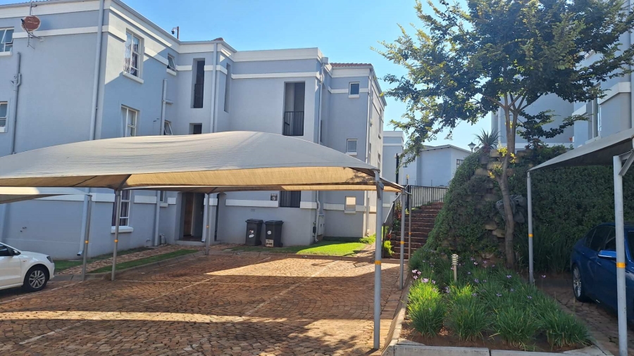 To Let 2 Bedroom Property for Rent in Northcliff Gauteng