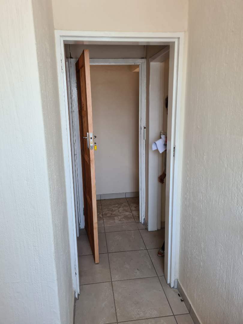 1 Bedroom Property for Sale in Silverton Gauteng
