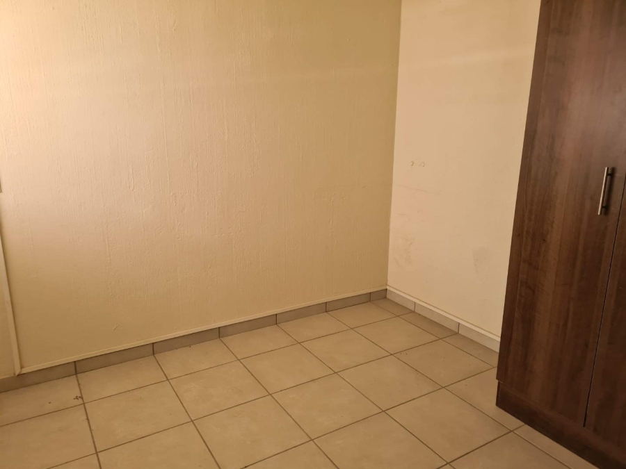 1 Bedroom Property for Sale in Silverton Gauteng