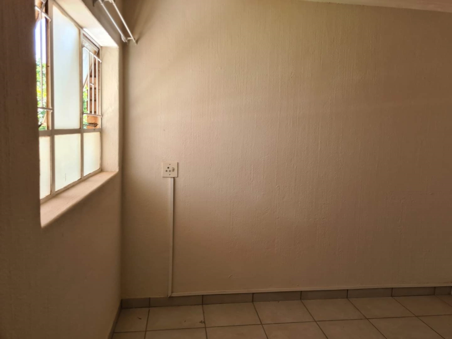 1 Bedroom Property for Sale in Silverton Gauteng