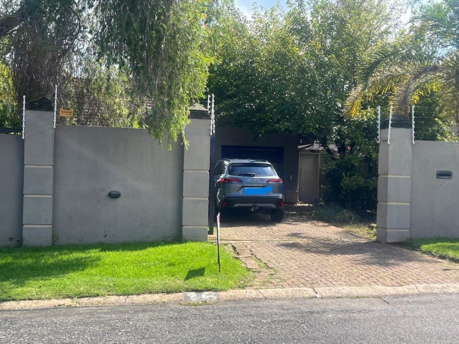 4 Bedroom Property for Sale in Brackenhurst Gauteng