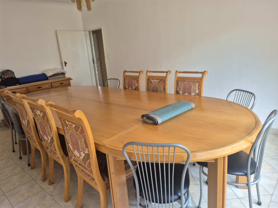 6 Bedroom Property for Sale in Winchester Hills Gauteng