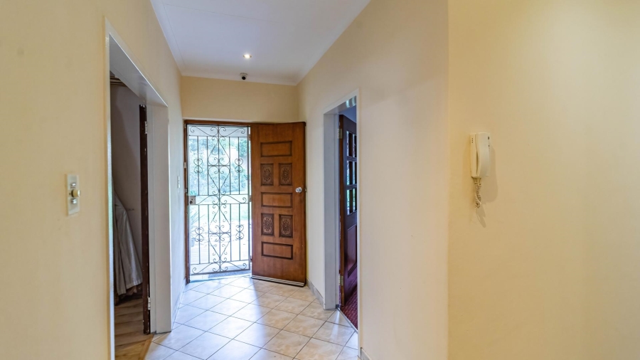 6 Bedroom Property for Sale in Winchester Hills Gauteng