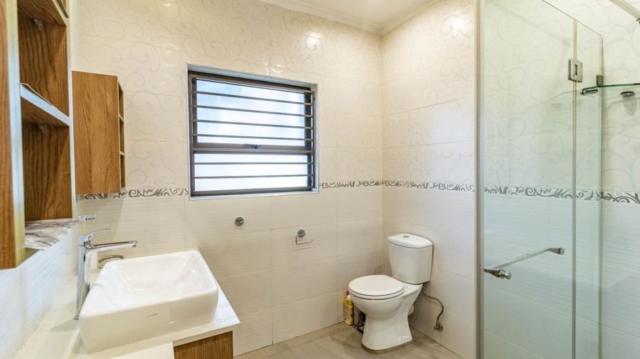 6 Bedroom Property for Sale in Winchester Hills Gauteng