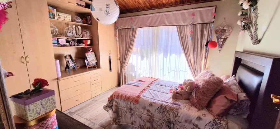 4 Bedroom Property for Sale in Elandspark Gauteng