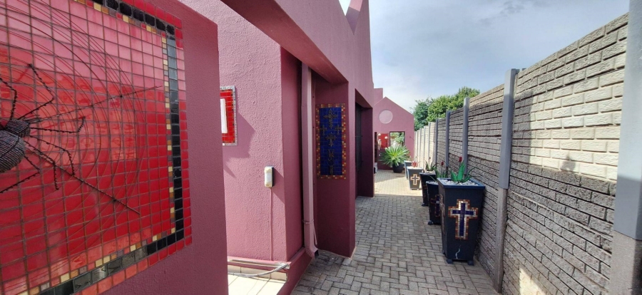 4 Bedroom Property for Sale in Elandspark Gauteng