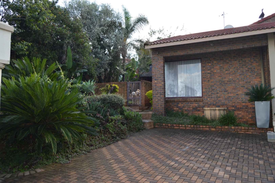 4 Bedroom Property for Sale in Meyersdal Gauteng