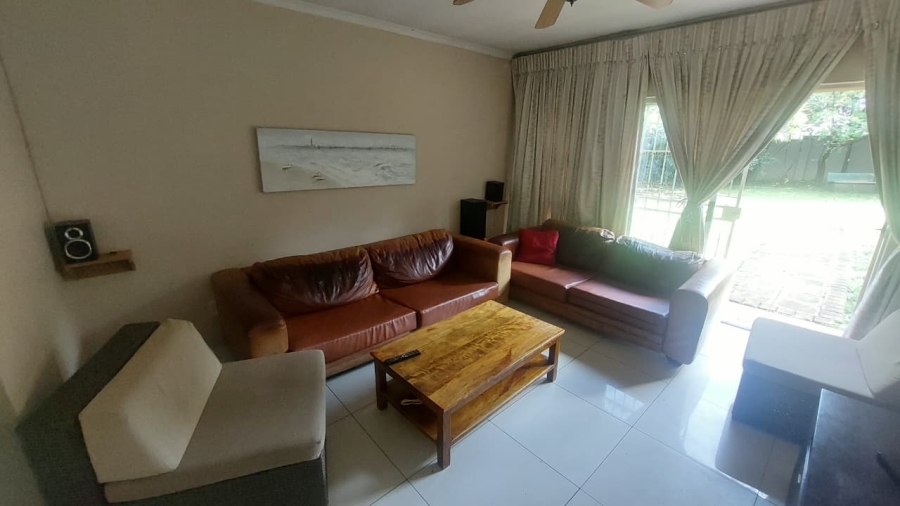 6 Bedroom Property for Sale in Brackenhurst Gauteng