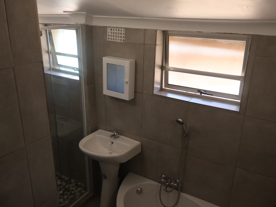 To Let 3 Bedroom Property for Rent in Terenure Gauteng