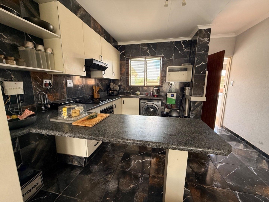 2 Bedroom Property for Sale in Northwold Gauteng