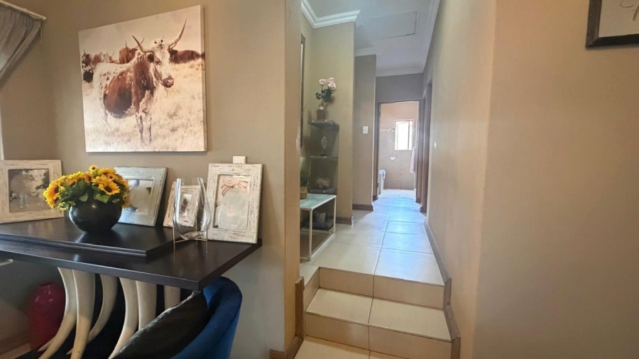 3 Bedroom Property for Sale in Kosmosdal Gauteng