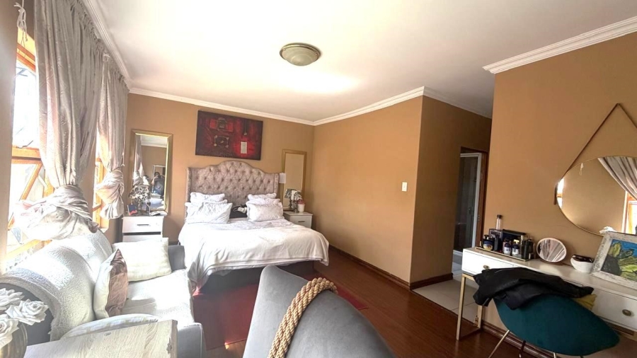3 Bedroom Property for Sale in Kosmosdal Gauteng