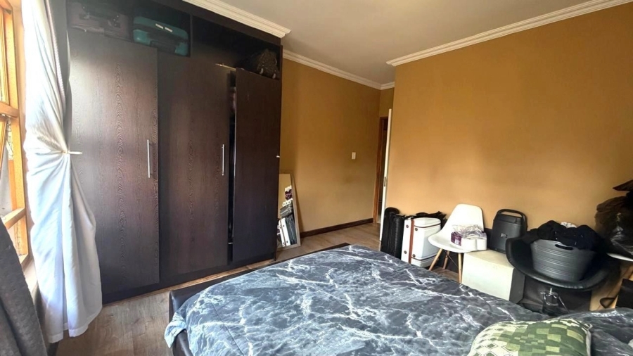 4 Bedroom Property for Sale in Kosmosdal Gauteng