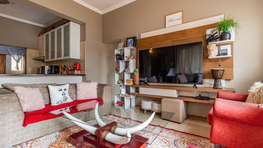 4 Bedroom Property for Sale in Kosmosdal Gauteng