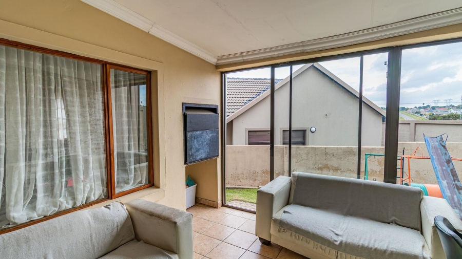 4 Bedroom Property for Sale in Kosmosdal Gauteng