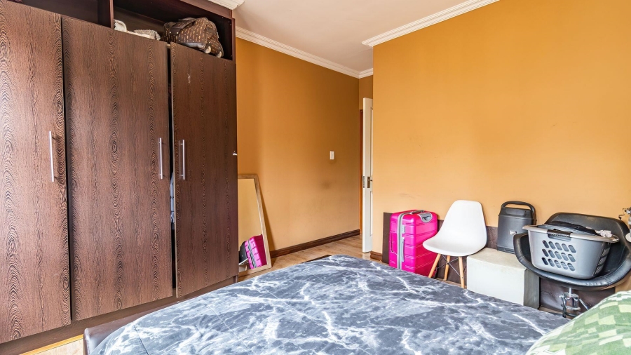 4 Bedroom Property for Sale in Kosmosdal Gauteng