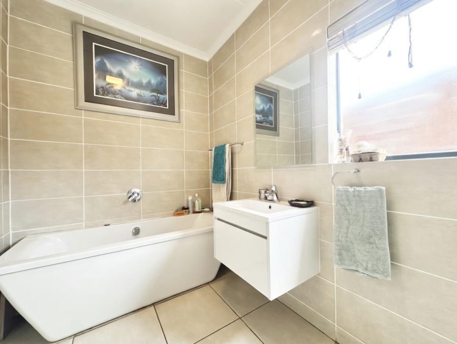 3 Bedroom Property for Sale in Linbro Park Gauteng