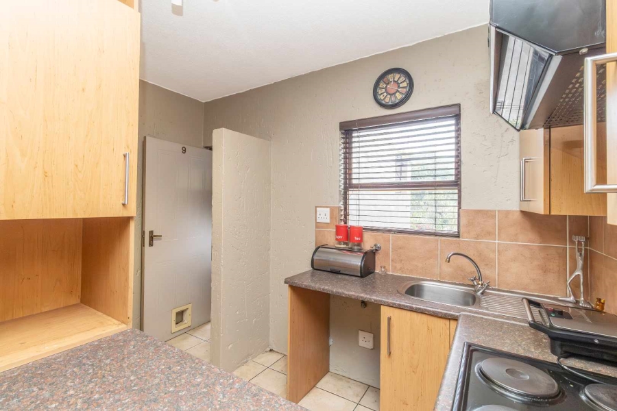 1 Bedroom Property for Sale in Lonehill Gauteng