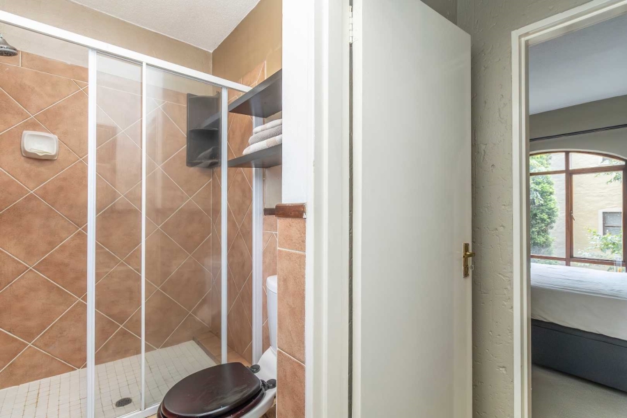 1 Bedroom Property for Sale in Lonehill Gauteng