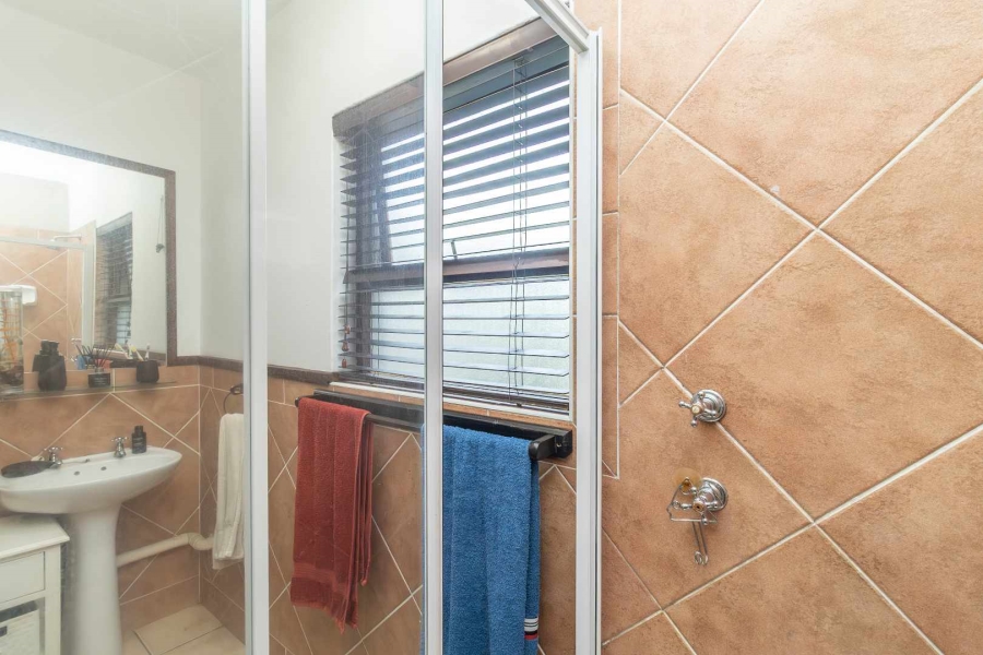 1 Bedroom Property for Sale in Lonehill Gauteng