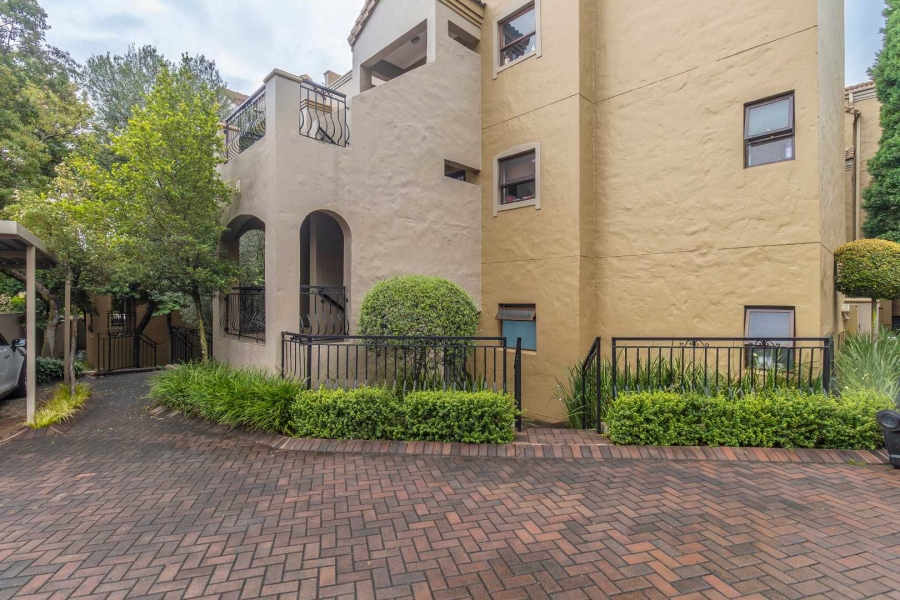 1 Bedroom Property for Sale in Lonehill Gauteng