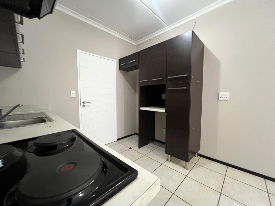 2 Bedroom Property for Sale in Noordhang Gauteng